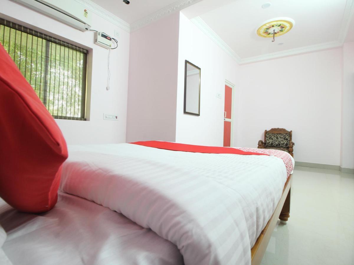 Jms Guest House Tirunallar 外观 照片